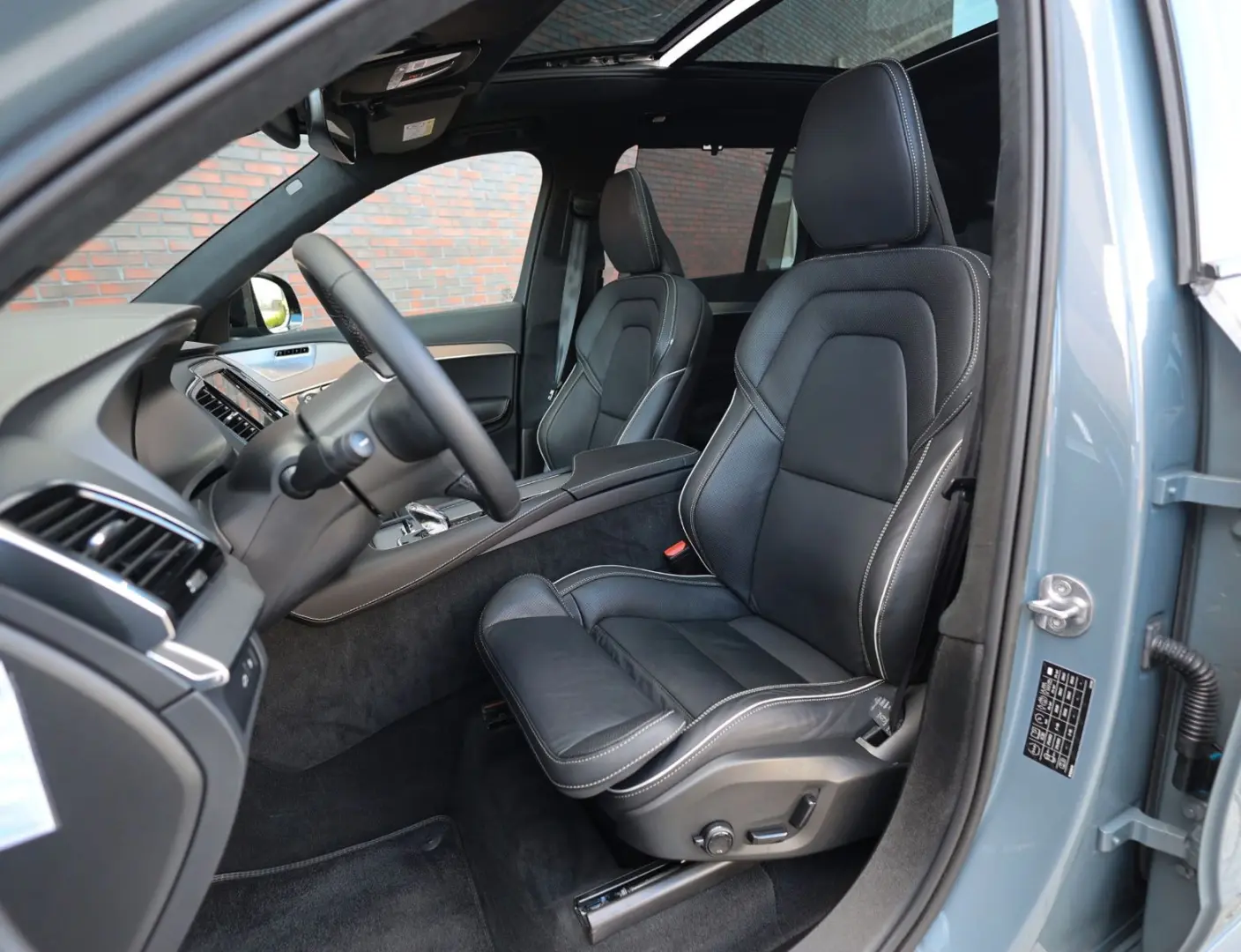 XC 90 T8 AWD Ultimate Dark| AHK - Bow&Wil - Luft