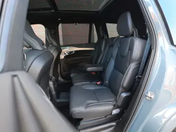 XC 90 T8 AWD Ultimate Dark| AHK - Bow&Wil - Luft