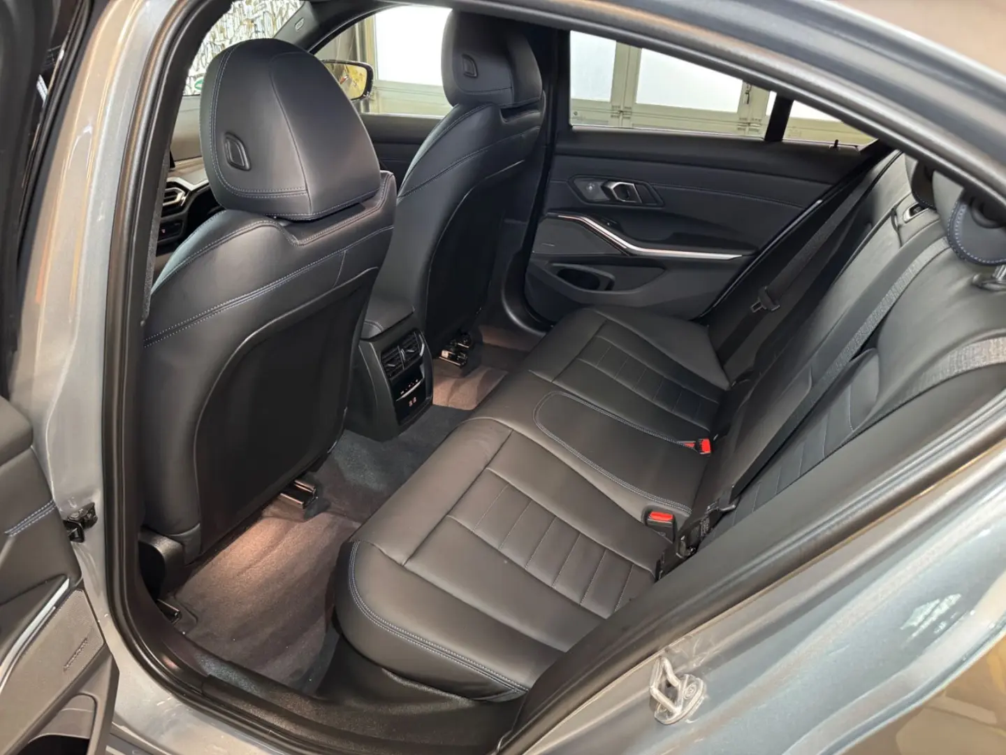 320i M Sport~ LEDER~NAVI~KAMERA 360~LED~HEAD-UP
