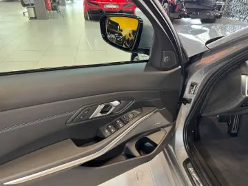 320i M Sport~ LEDER~NAVI~KAMERA 360~LED~HEAD-UP