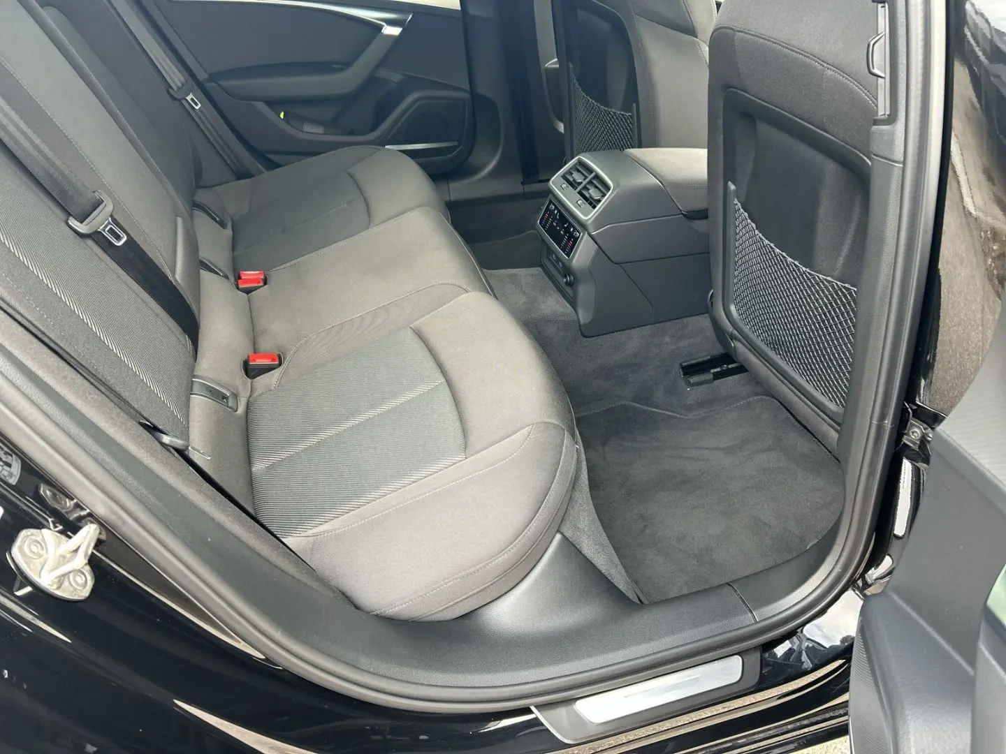 A6 Limousine 40 TDI sport qu LED Kamera Pano Mem