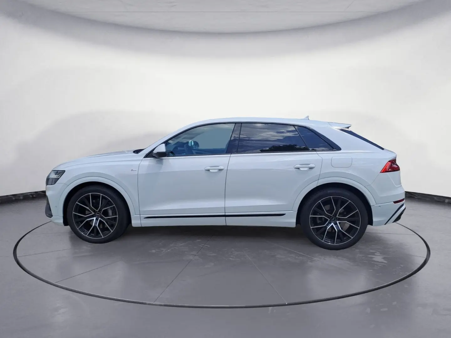 Q8 55 TFSIe quattro tiptronic