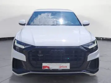 Q8 55 TFSIe quattro tiptronic