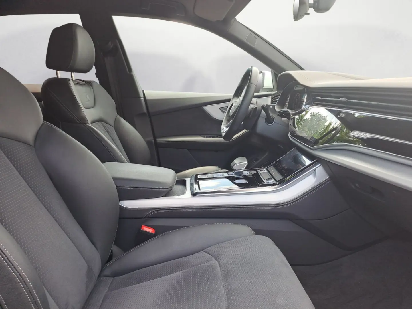 Q8 55 TFSIe quattro tiptronic