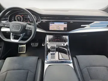 Q8 55 TFSIe quattro tiptronic