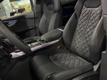 Q8 50 TDI quattro S-LINE SPORT-AHK-HEAD UP-B&O
