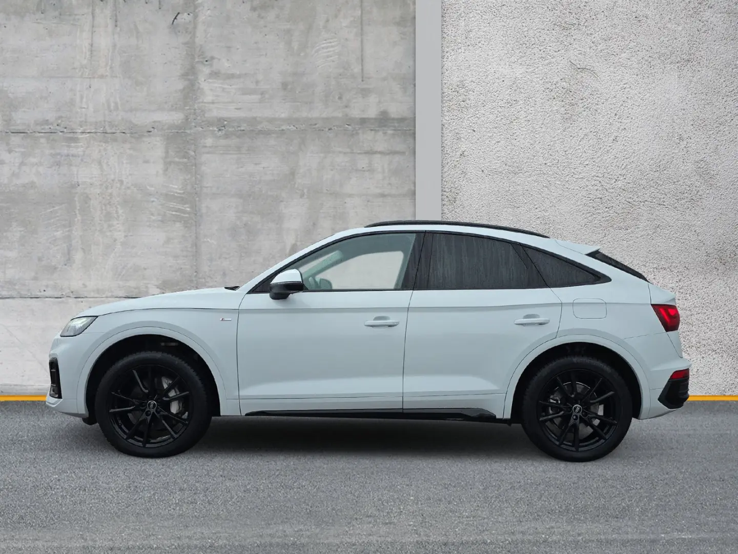 Q5 Sportback 50 TFSIe qu S line Navi LED ACC Vir