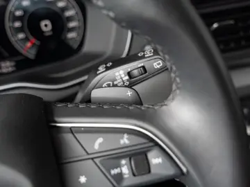 Q5 Advanced FLA ACC KeyLess AkustikGlas 3xKlima