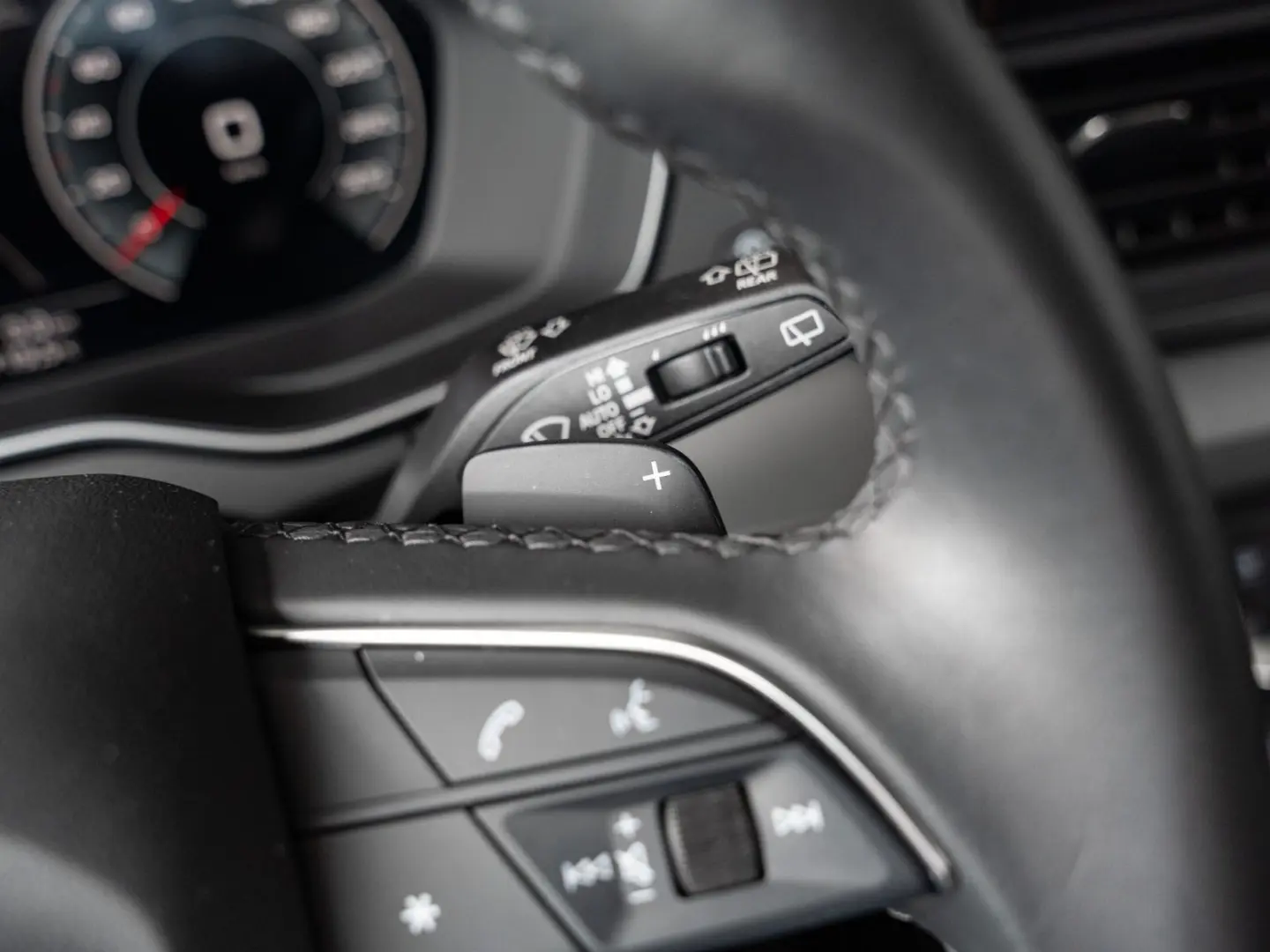 Q5 Advanced FLA ACC KeyLess AkustikGlas 3xKlima
