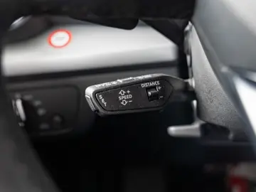 Q5 Advanced FLA ACC KeyLess AkustikGlas 3xKlima