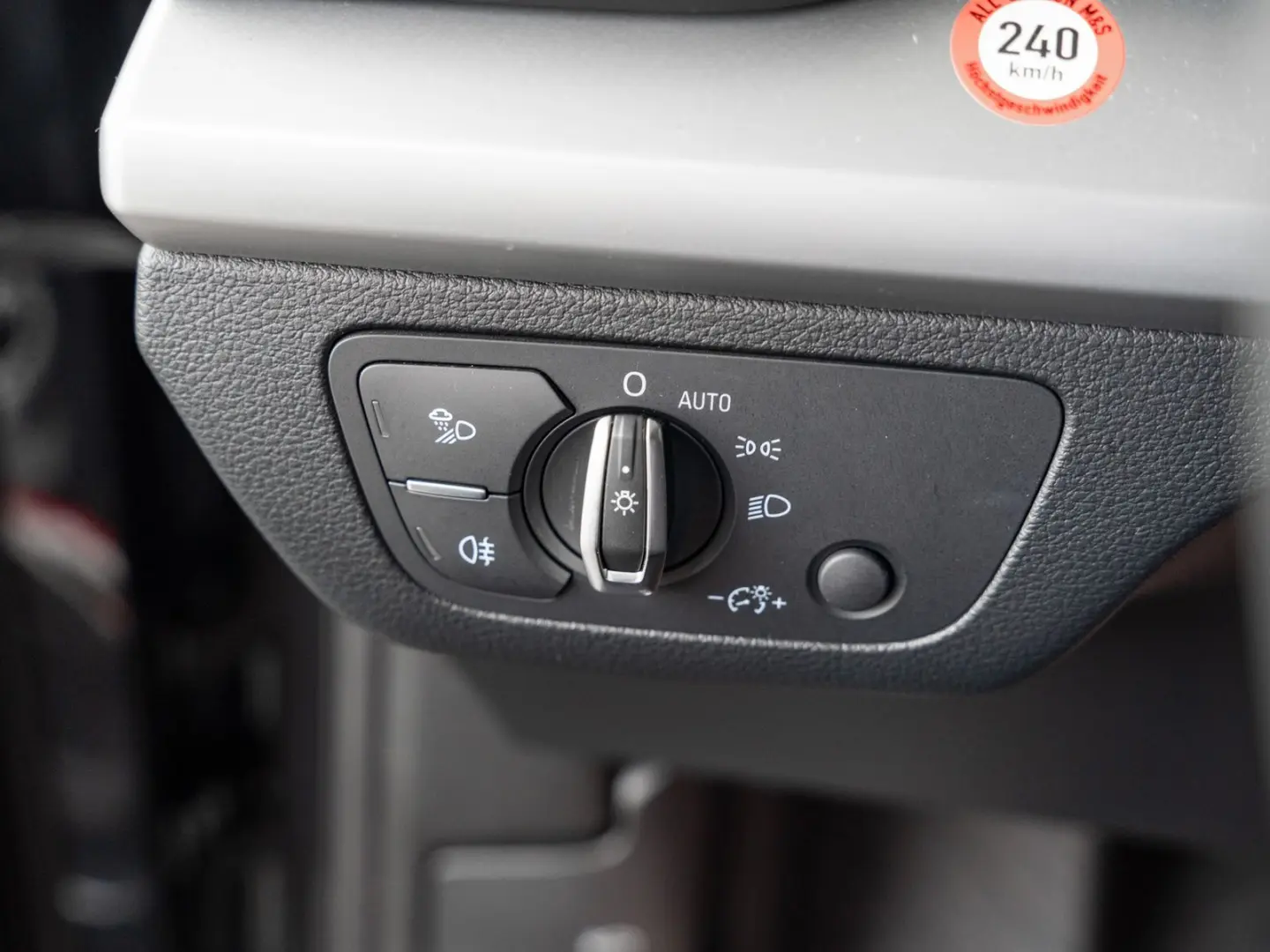 Q5 Advanced FLA ACC KeyLess AkustikGlas 3xKlima