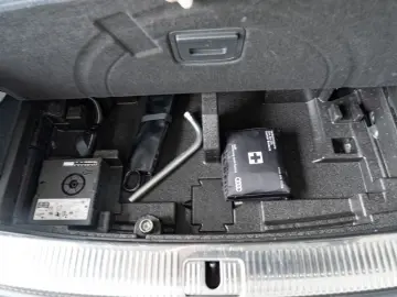 Q5 Advanced FLA ACC KeyLess AkustikGlas 3xKlima