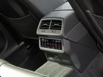 A7 Sportback 50 TDI quattro S line AHK*Pano*HuD