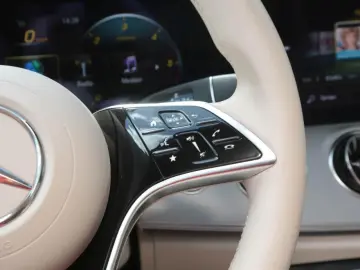 E 220 d Coupé Avantgarde Night Kamera AHK