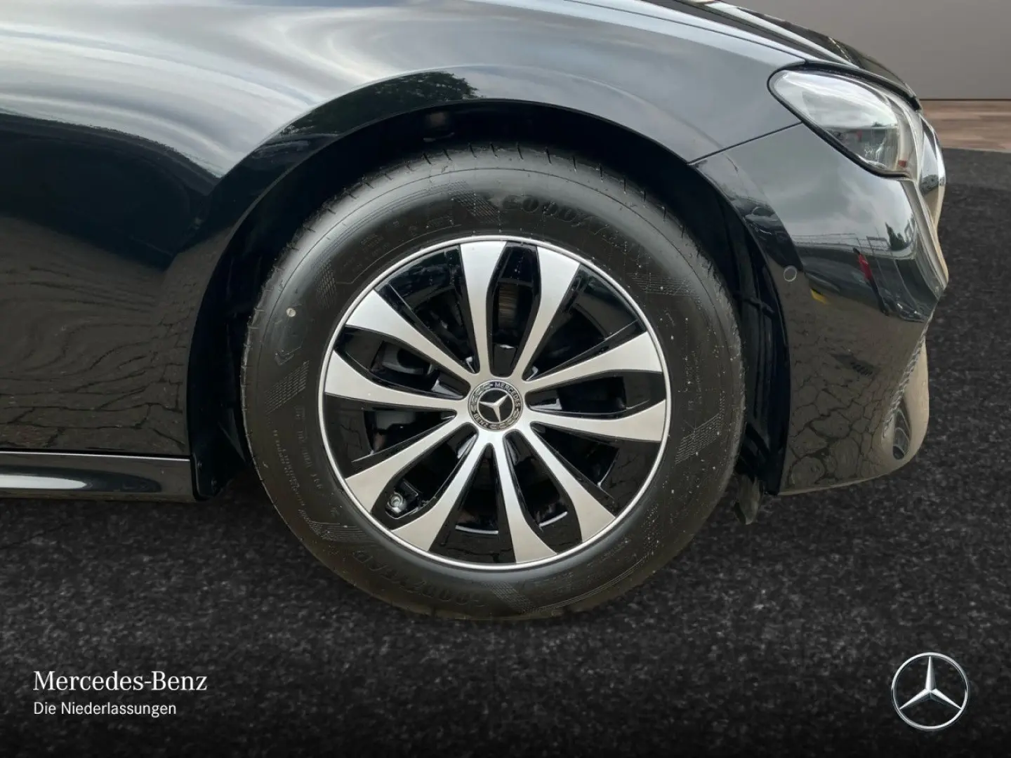 E 220 d Avantgarde Adv./AHK/DISTR/360°/LED/MBUX