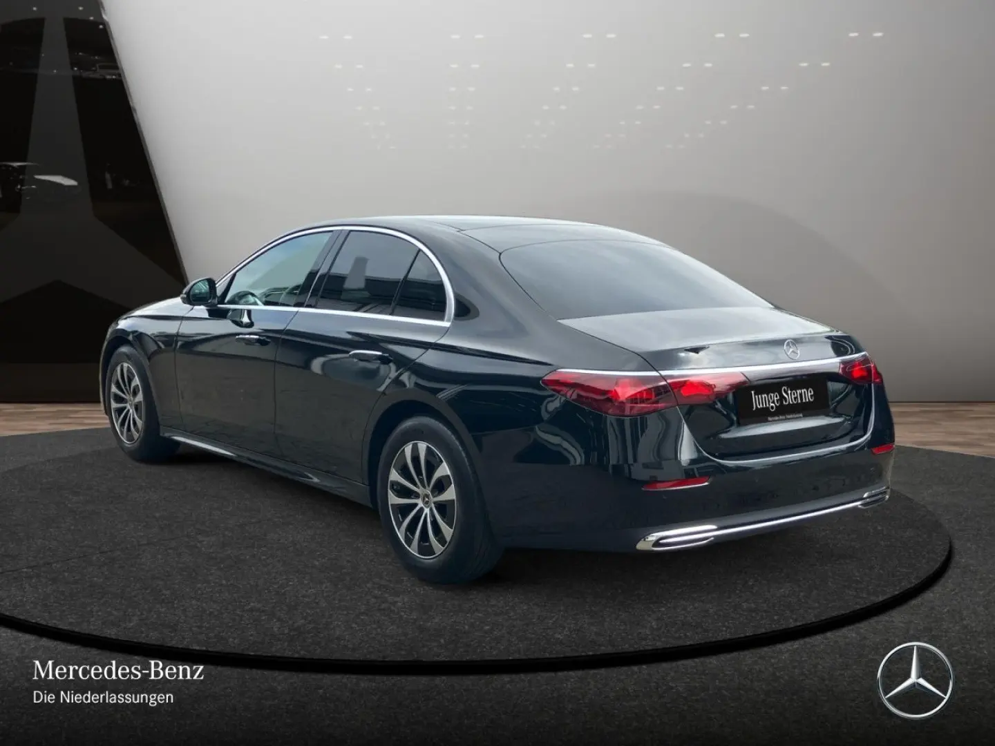E 220 d Avantgarde Adv./AHK/DISTR/360°/LED/MBUX
