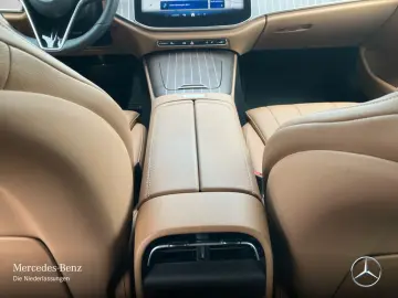 E 220 d Avantgarde Adv./AHK/DISTR/360°/LED/MBUX