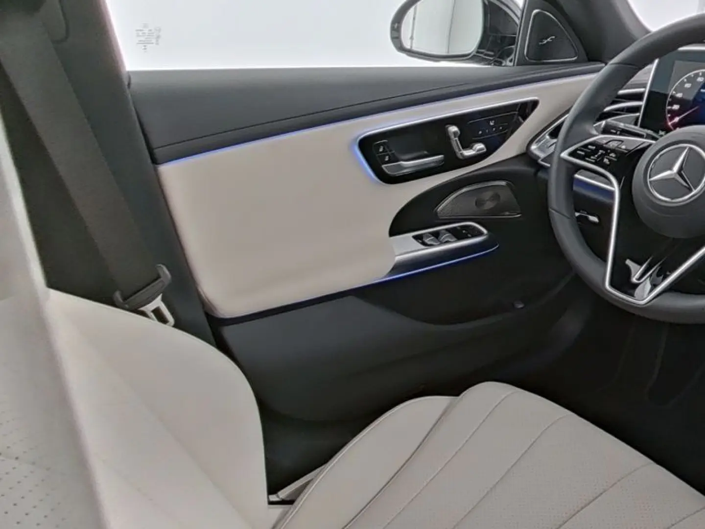 E 220 d Avantgarde AdvancedPlus/Pano/AHK/Burm4D