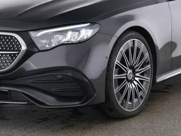 E 220 d AMG-Sport/Super/AHK/Distr/Cam/LED/KlLess
