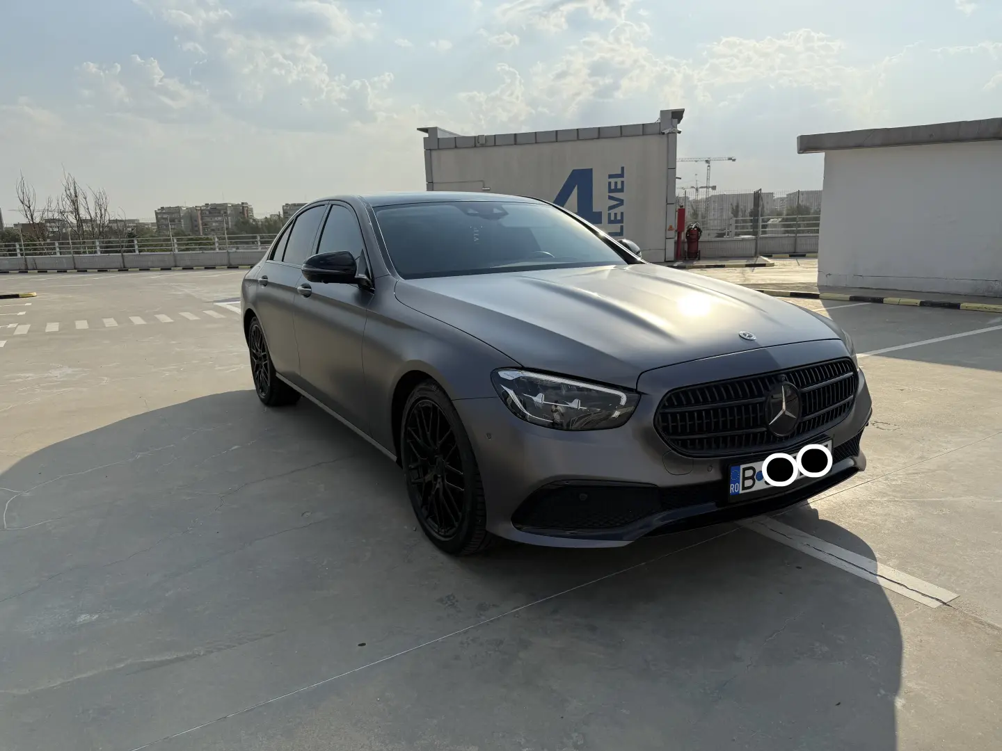 Mercedes-Benz E 200