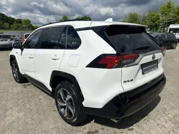 RAV 4 Plug-in-Hybrid Technik-Paket   156