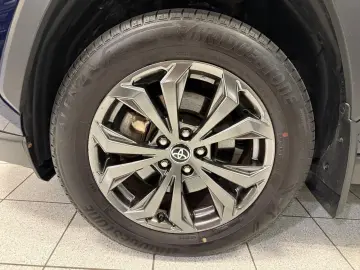RAV 4 HYBRID-4x4-LED-LEDER-KAMERA-18 ZOLL-29.990