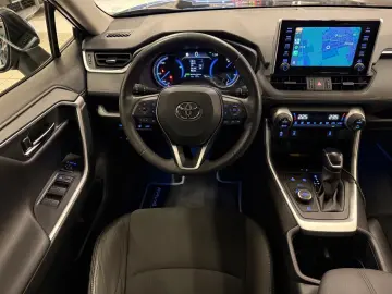 RAV 4 HYBRID-4x4-LED-LEDER-KAMERA-18 ZOLL-29.990