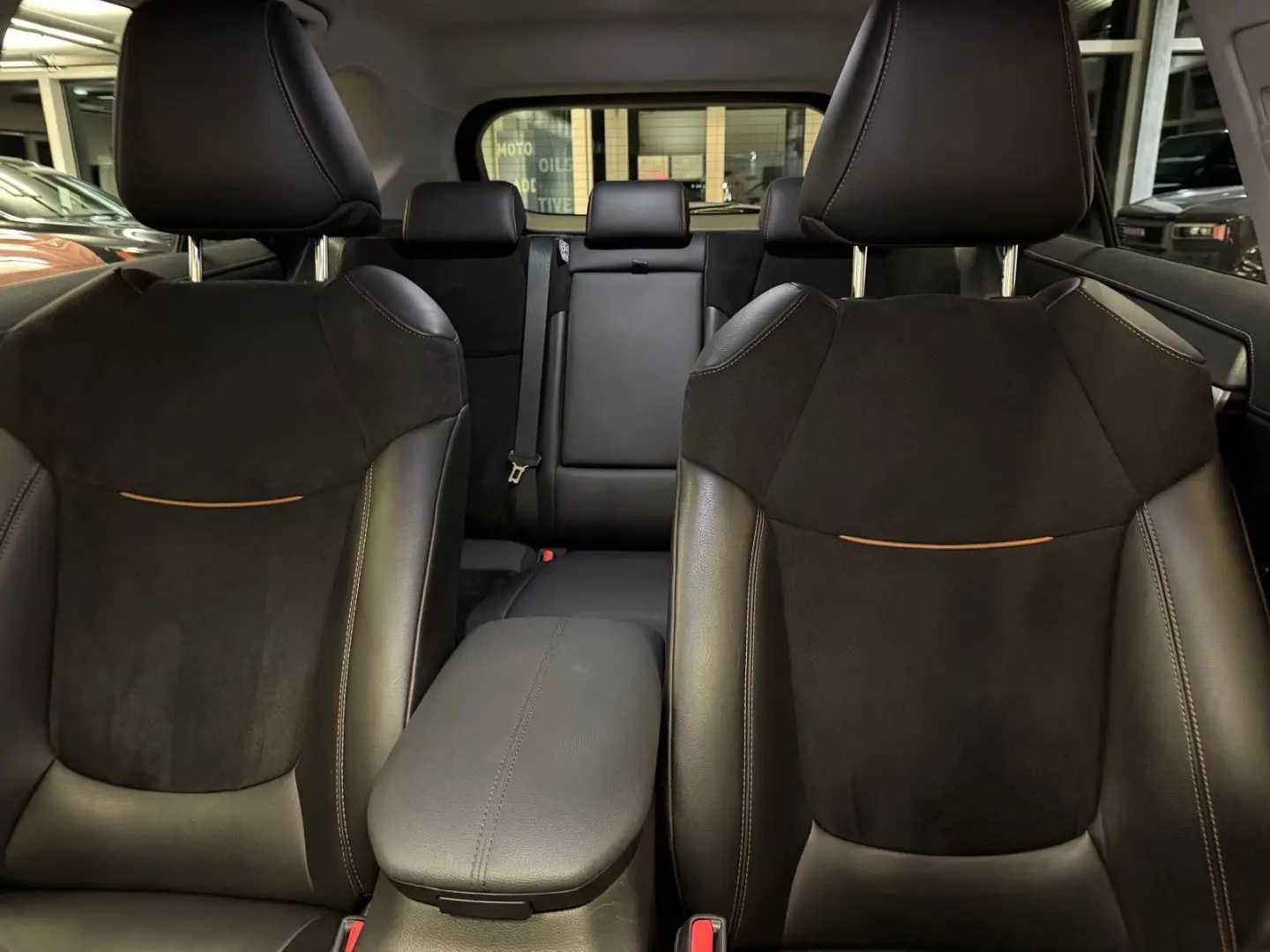 RAV 4 HYBRID-4x4-LED-LEDER-KAMERA-18 ZOLL-29.990