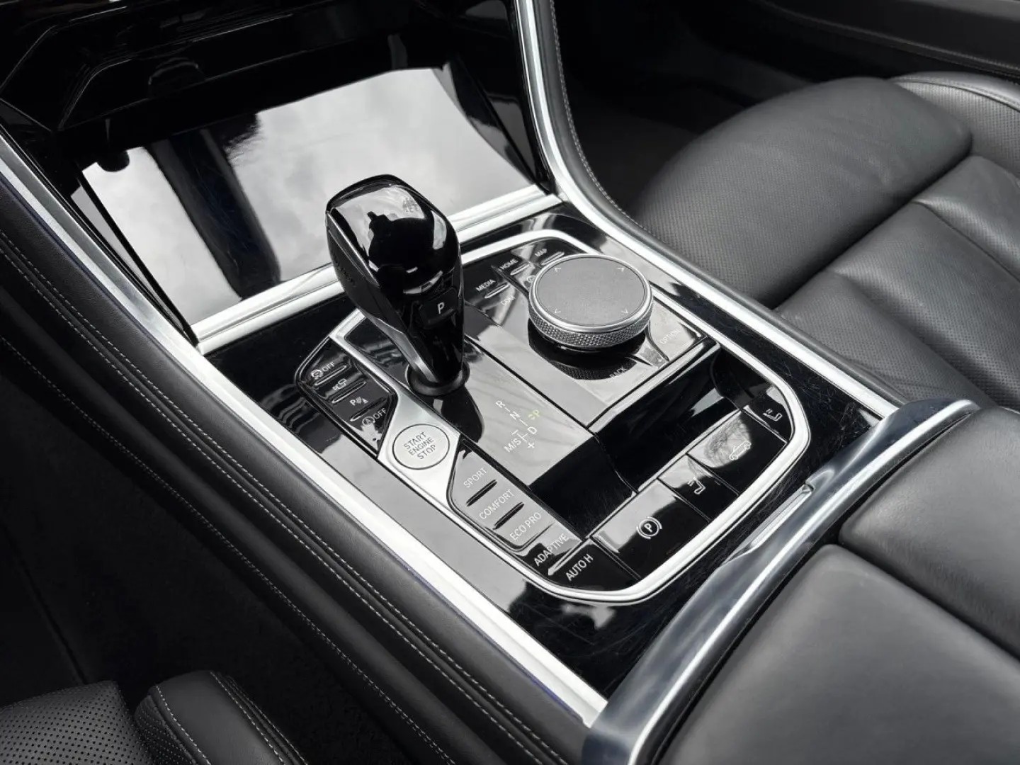 840iA xDr Cabrio M SPORT Laser,B&W,360°,Multisi