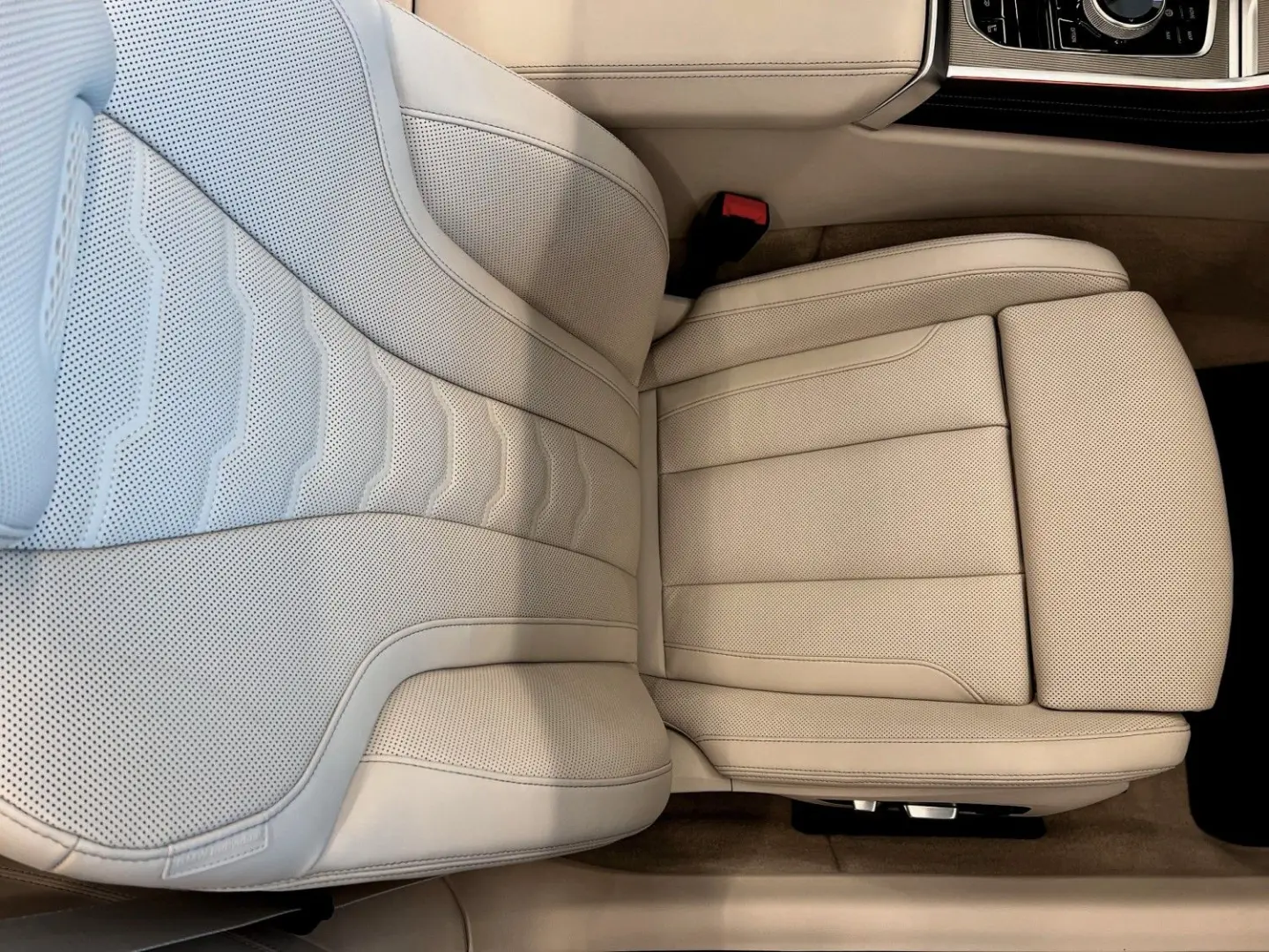 840i xDrive Sportp B&W Laser Individual 19% 1A