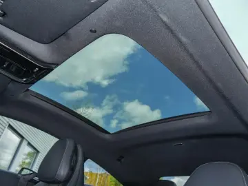 CLE 300 4MATIC Coupé |AMG|KEYL|NAVI|PANO|LED|PTS