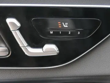 CLE 300 4MATIC Coupé |AMG|KEYL|NAVI|PANO|LED|PTS