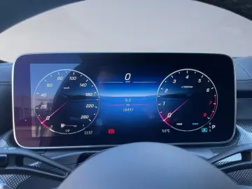 CLE 300 4M Coupé AMG+DISTRONIC+PANODACH+LENKRADH