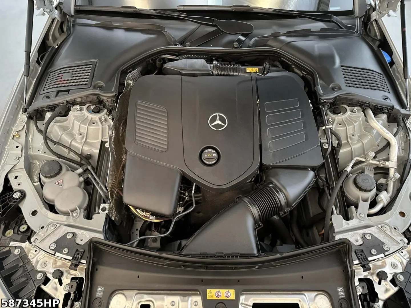 CLE 300 4M AMG Coupé  *Digital Light Panorama