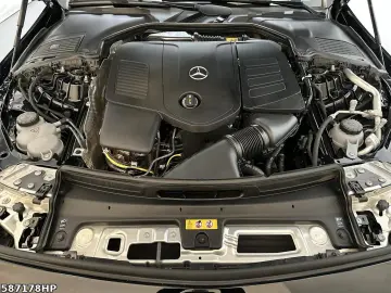 CLE 300 4M Coupe AMG Line Panorama, 360°-Kamera