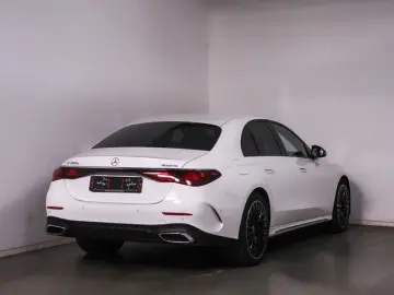 E 300 e 4M AMG-Sport/DIGITAL/360/Burm/Night/20'