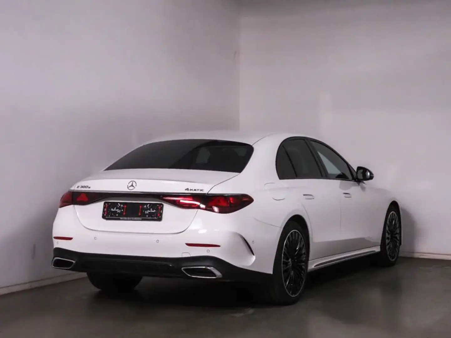 E 300 e 4M AMG-Sport/DIGITAL/360/Burm/Night/20'