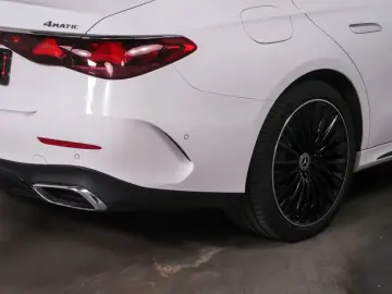 E 300 e 4M AMG-Sport/DIGITAL/360/Burm/Night/20'