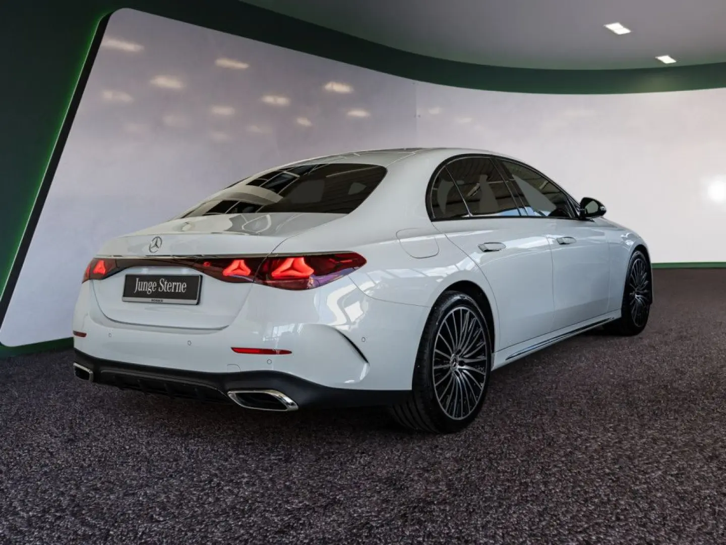 E 200 4M AMG Sport Advanced Superscreen Distr. L