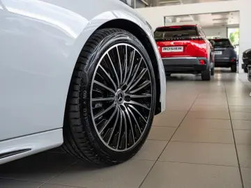 E 200 4M AMG Sport Advanced Superscreen Distr. L