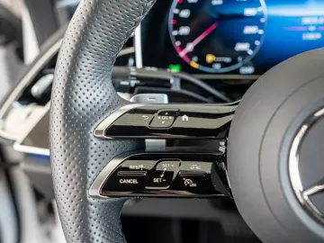 E 200 4M AMG Sport Advanced Superscreen Distr. L