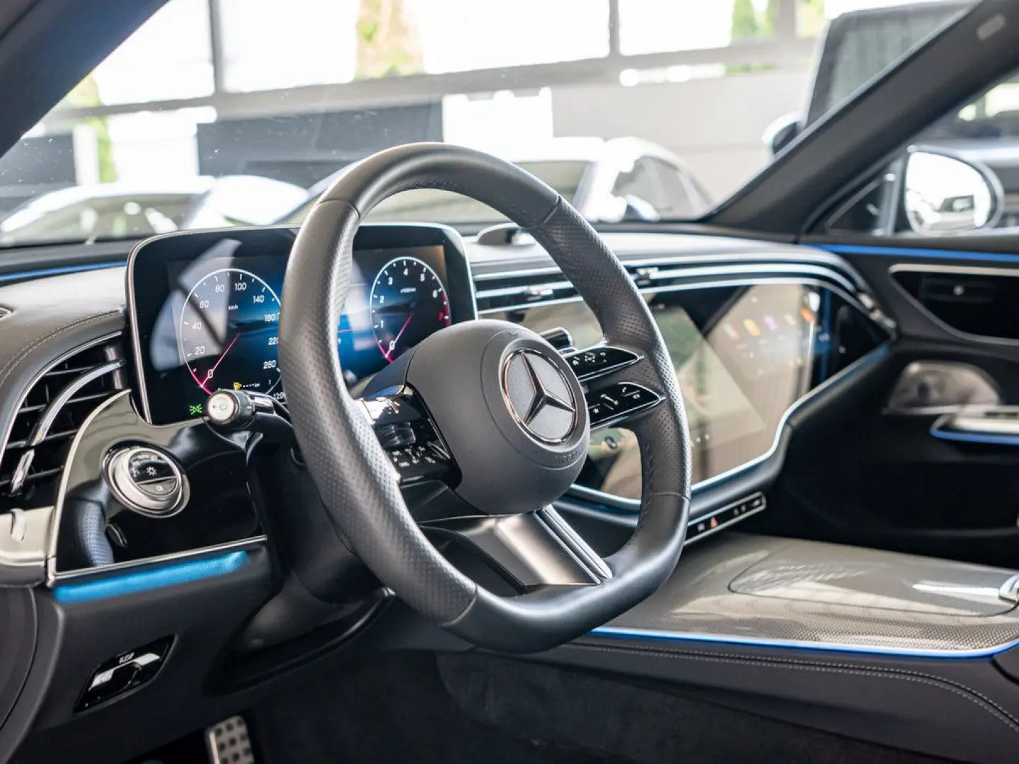E 200 4M AMG Sport Advanced Superscreen Distr. L