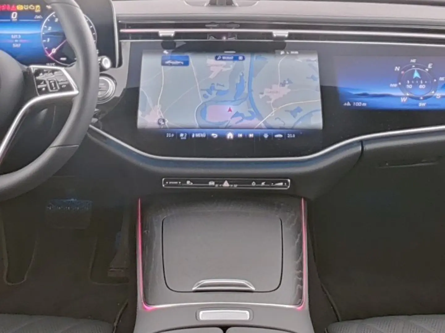 E 200 4M Exlusive+Premium+Air+Superscreen+4D+AHK