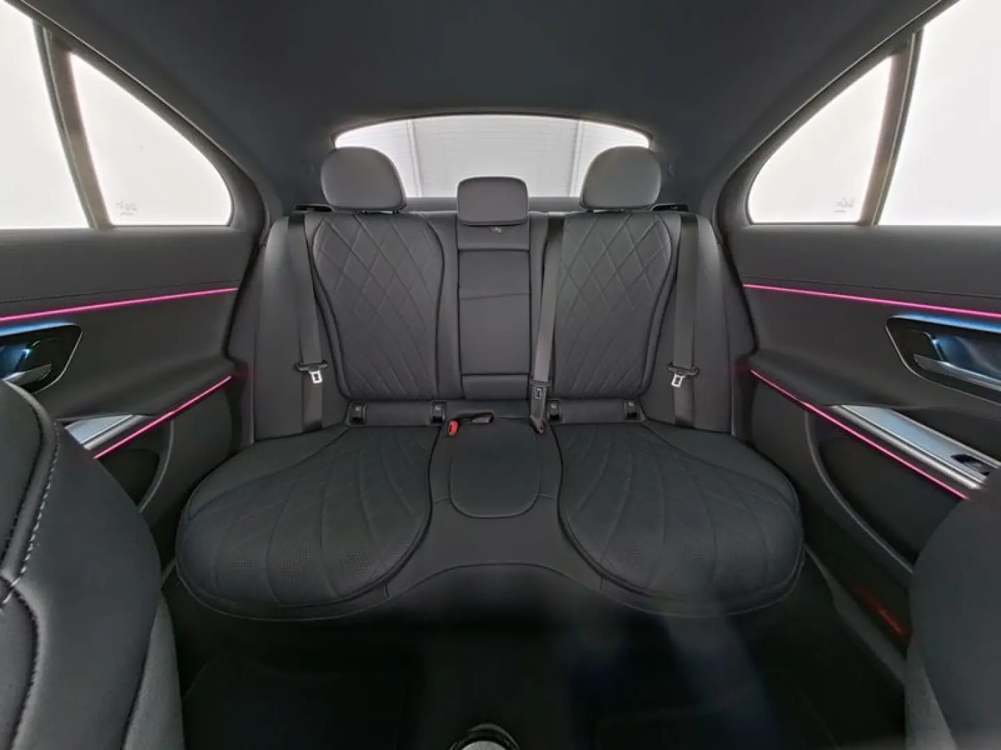 E 200 4M Exlusive+Premium+Air+Superscreen+4D+AHK