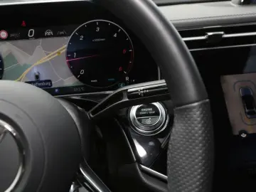 E 450 d 4M AMG Night Superscreen Navi 360° Memor