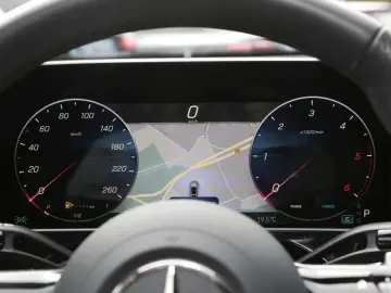 E 450 d 4M AMG Night Superscreen Navi 360° Memor