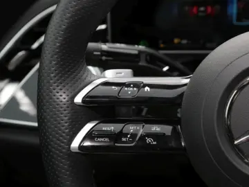 E 450 d 4M AMG Night Superscreen Navi 360° Memor