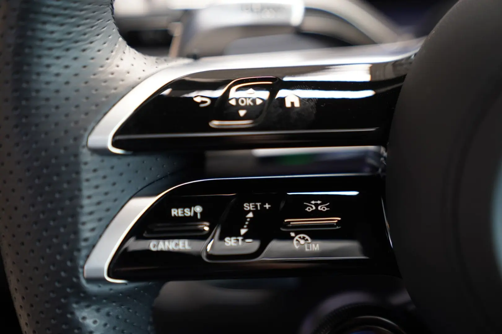 GLE 53 AMG 4M+ Hybrid 0,5% Kreuzspeiche Massage