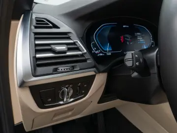 X3 xD30e Panorama 360° HUD DAB HiFi Komfort 21
