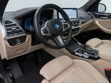 X3 xD30e Panorama 360° HUD DAB HiFi Komfort 21